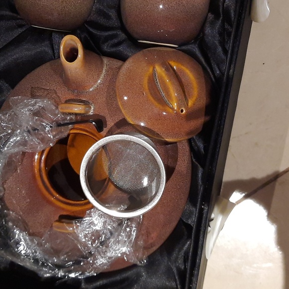 🎁💕 NIP 9PC AUTHENTIC BOMBAY & CO TEAPOT 🫖 CUPS ☕️ HANDLE EXOTIC GIFT CASE 🐉 - Picture 8 of 8